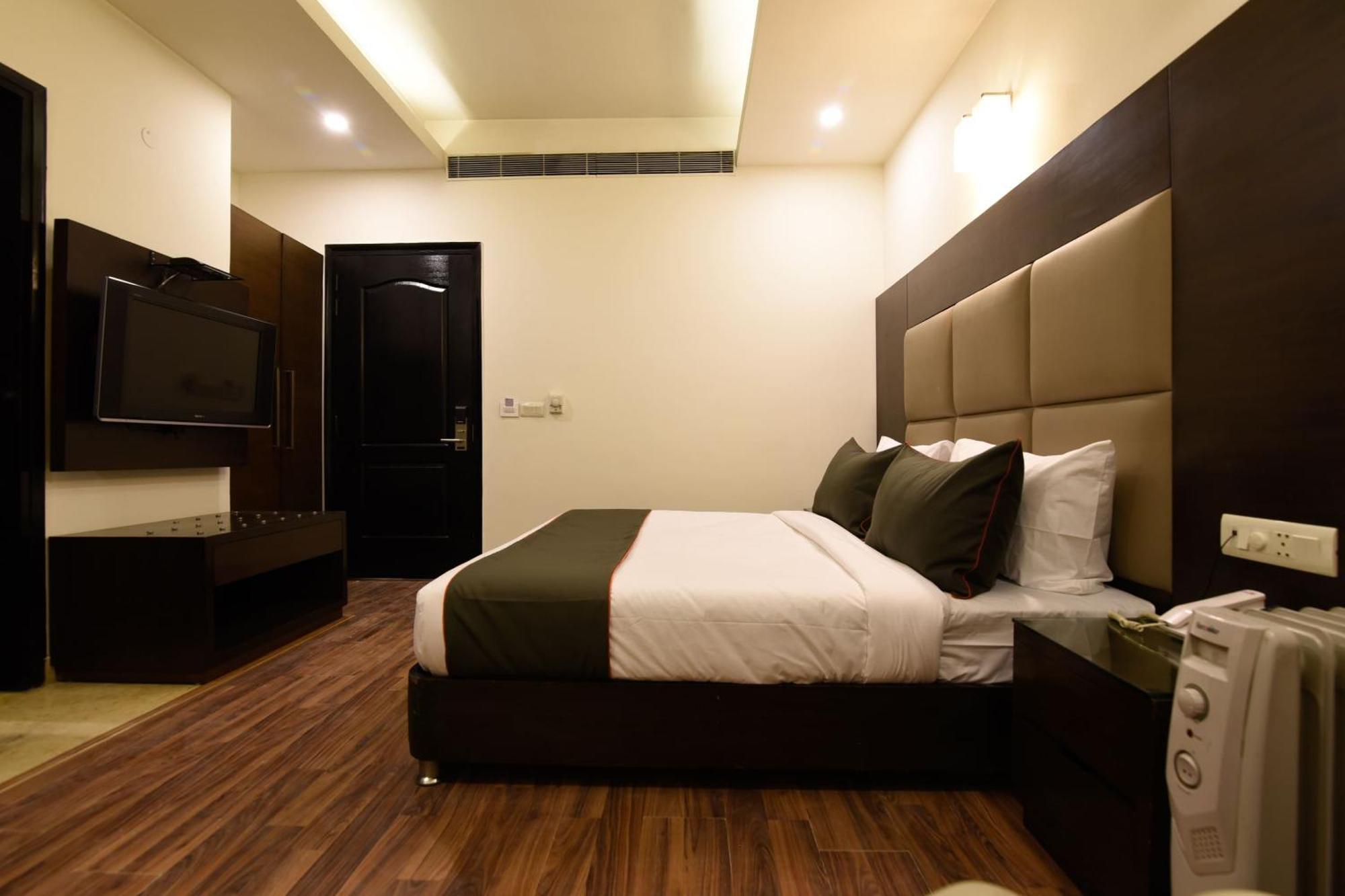 Hotel O Venkata Sai Sadan Mathrusree Nagar Kondapur  Kültér fotó