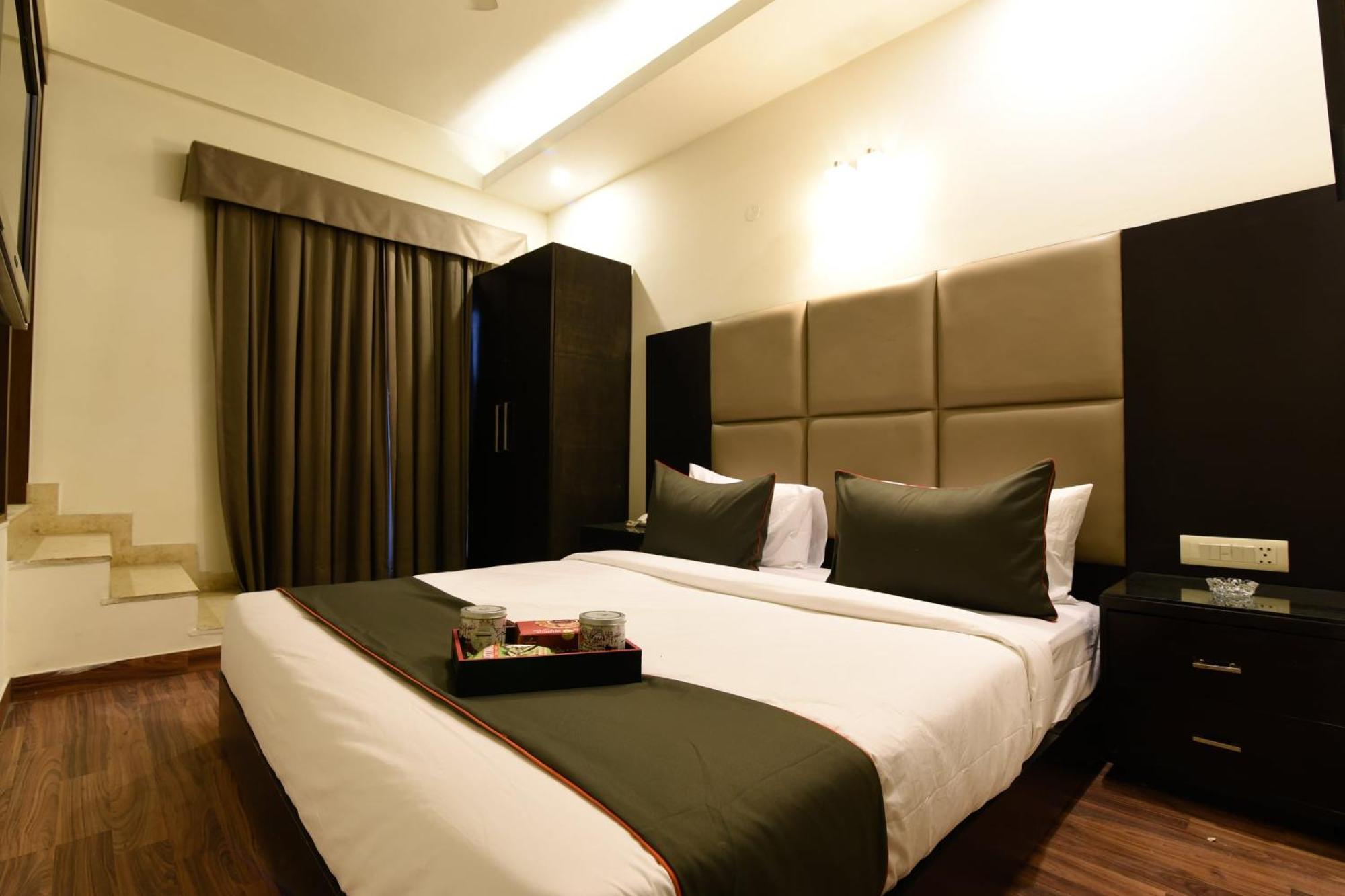 Hotel O Venkata Sai Sadan Mathrusree Nagar Kondapur  Kültér fotó